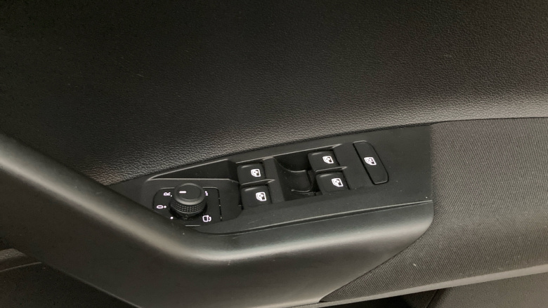 Volkswagen Polo 1.0 TSI Life 5dr Petrol Hatchback